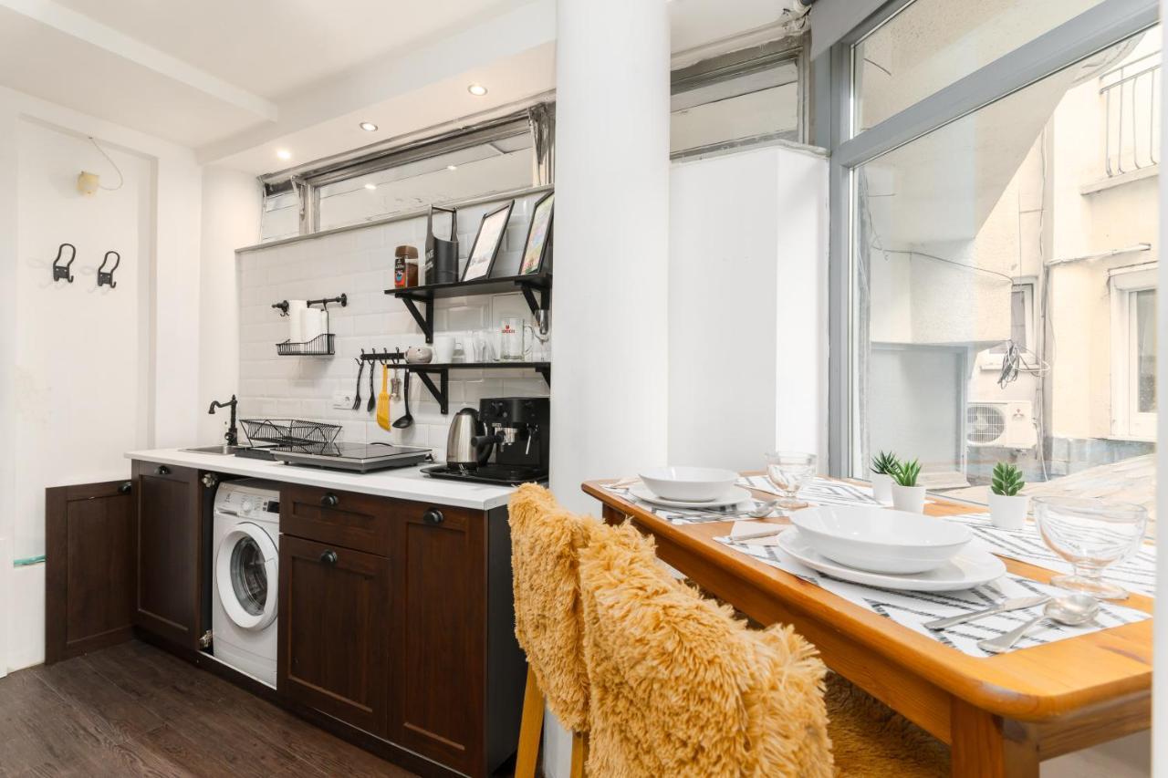 Cheerful Studio Budapest Downtown ภายนอก รูปภาพ