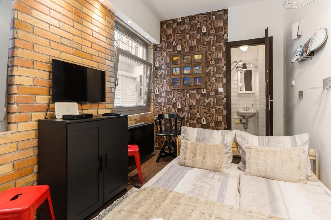 Cheerful Studio Budapest Downtown ภายนอก รูปภาพ