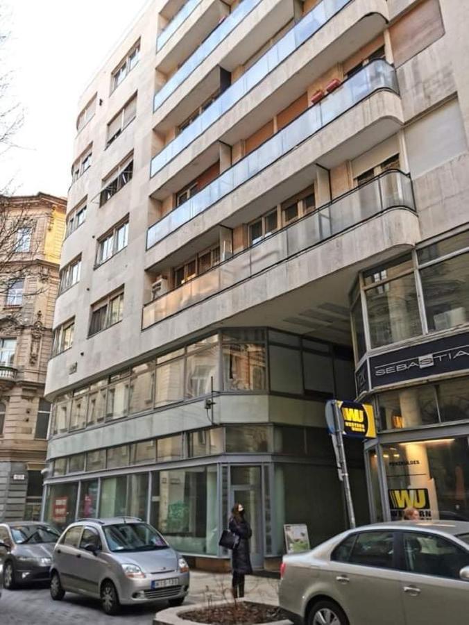 Cheerful Studio Budapest Downtown ภายนอก รูปภาพ