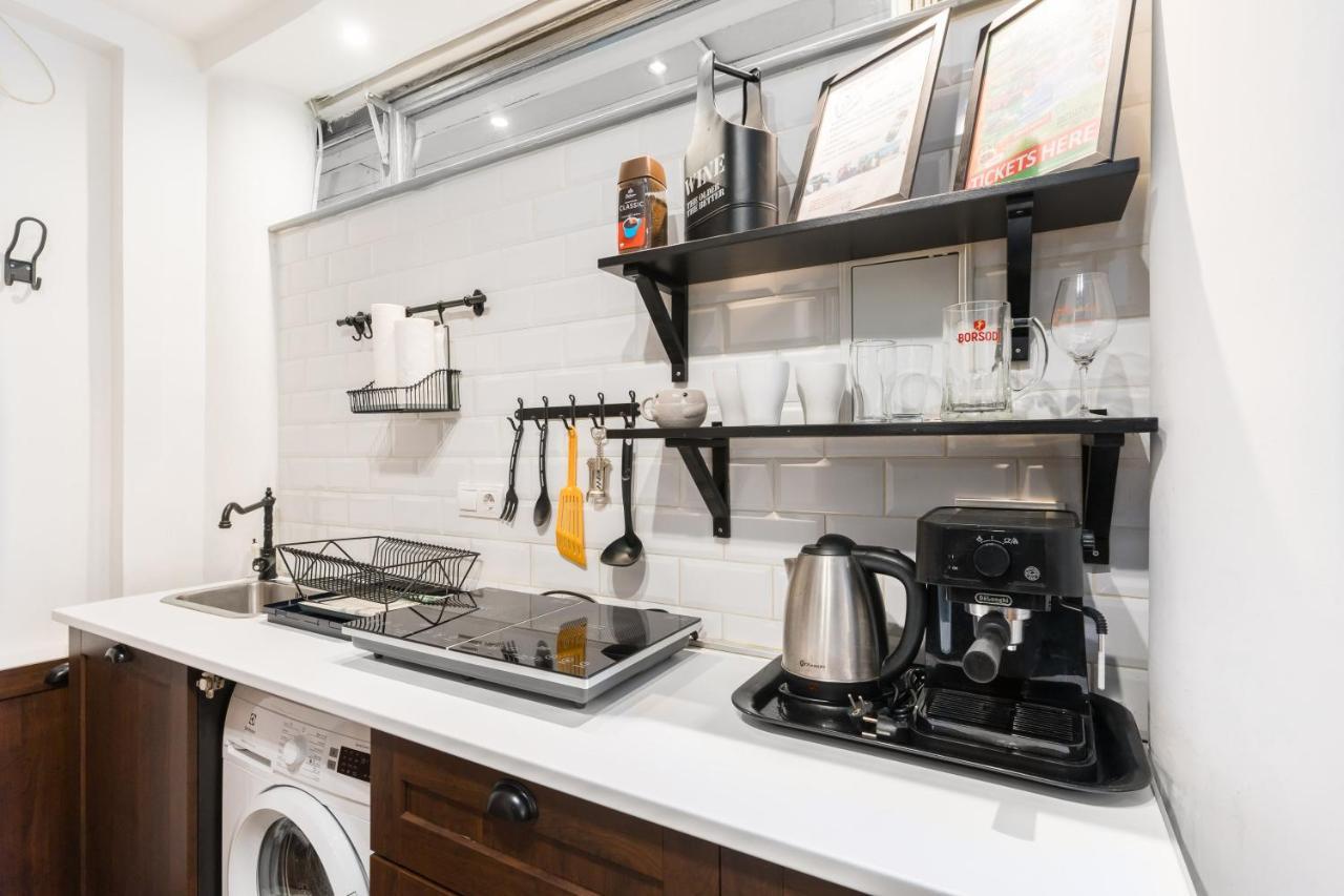 Cheerful Studio Budapest Downtown ภายนอก รูปภาพ